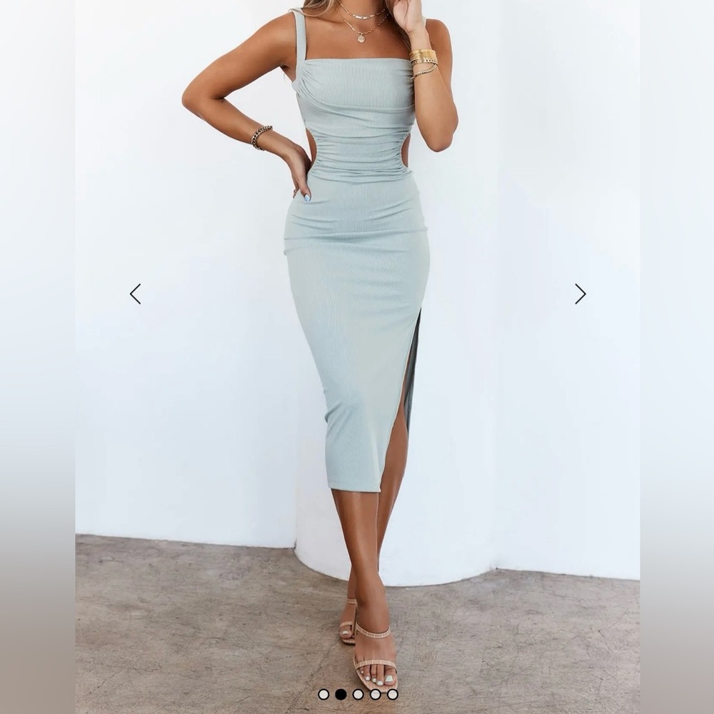 Hello Molly Frose On Repeat Midi Dress